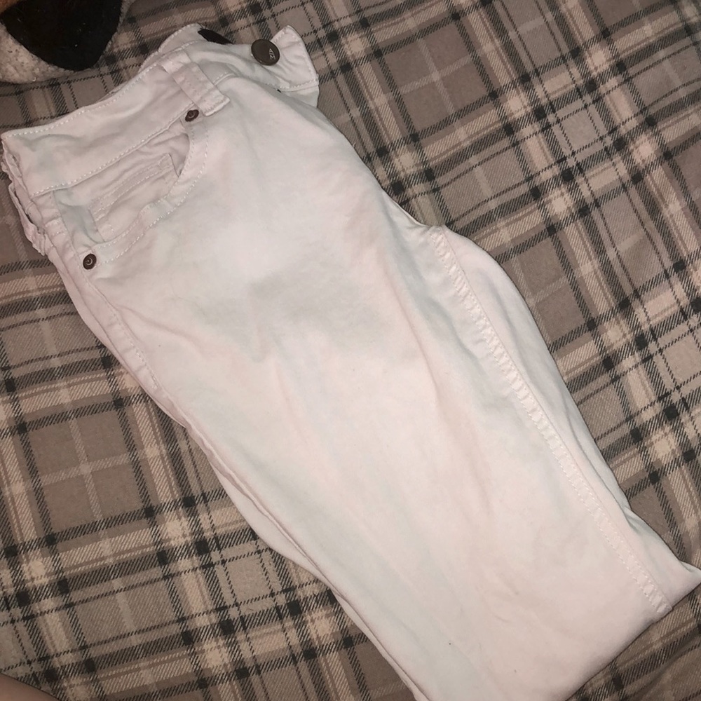 White skinny jeans